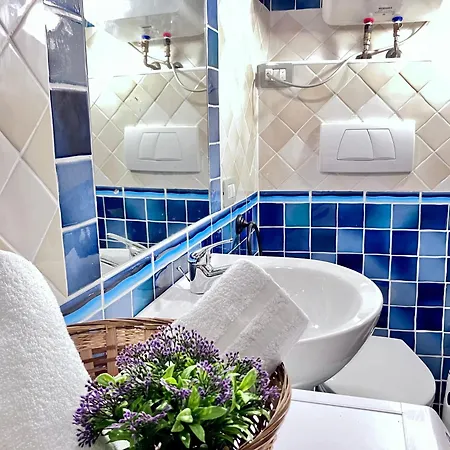 In The Heart Of The Castle Apartment *